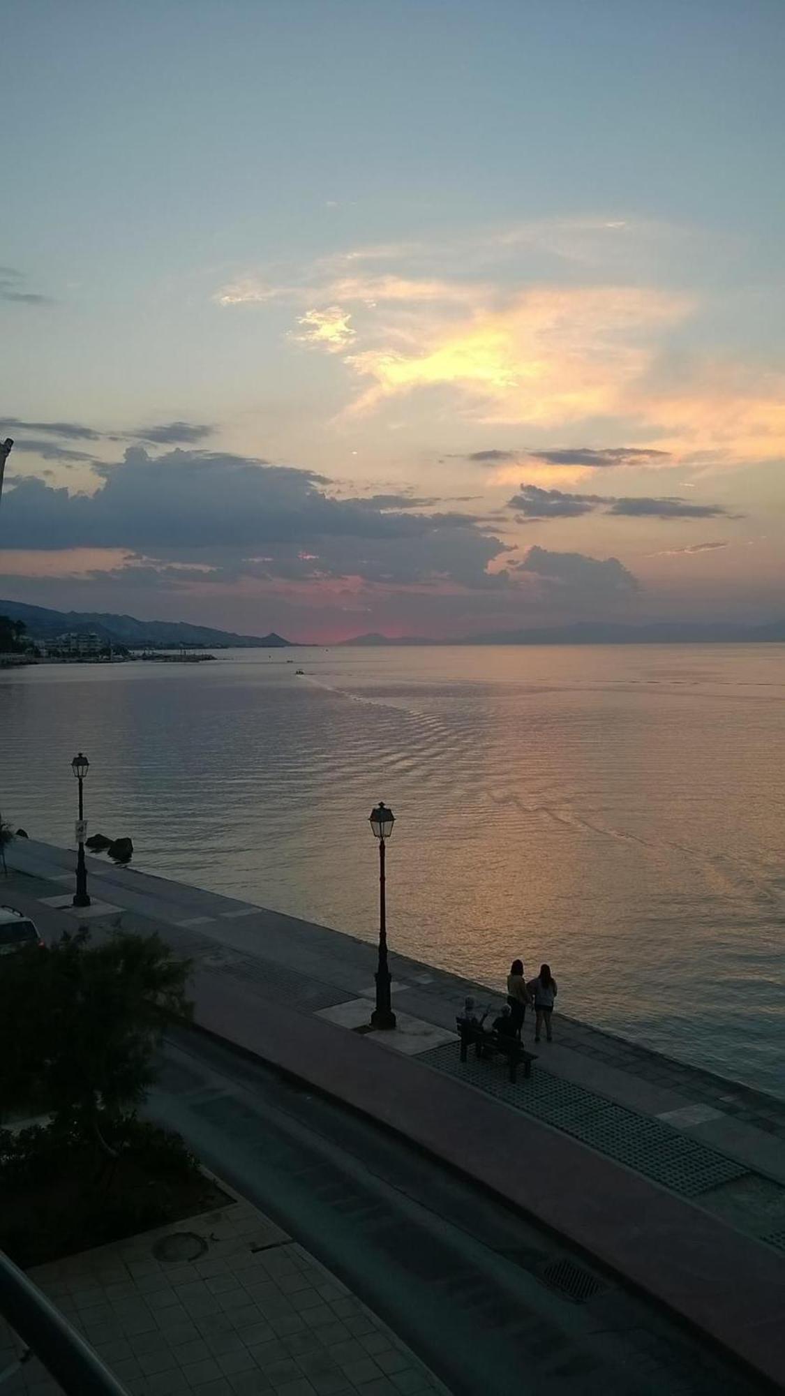 Blue Cave Luxury Maisonette View To The Corinthian Sea Appartamento