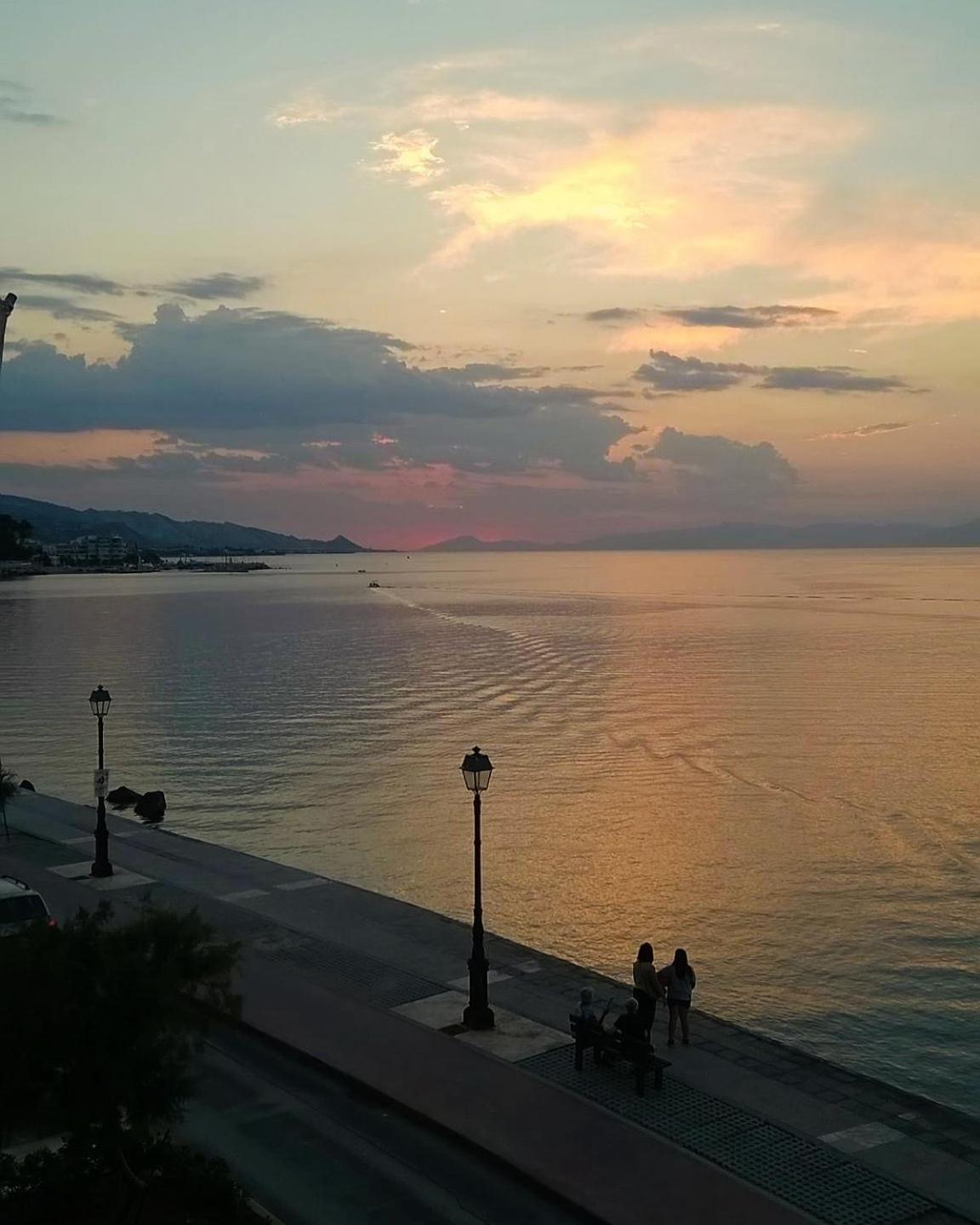 Blue Cave Luxury Maisonette View To The Corinthian Sea Appartamento *